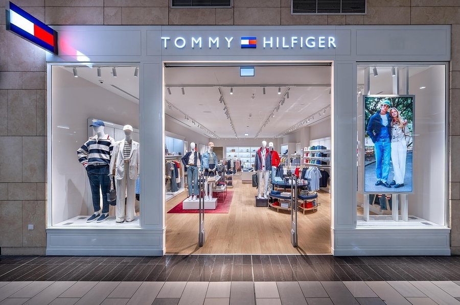 Tommy Hilfiger отбеляза 10 години в България