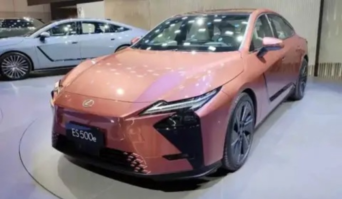 Вижте новия най-луксозен Lexus